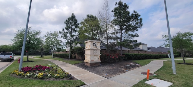 1627 Carriage Oaks Ln, Katy, TX 77494 - exterior space featuring a yard and fence
