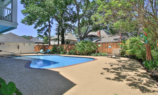 12510 Beauline Abbey St, Tomball, TX 77377 - view of swimming pool with a patio area, a fenced in pool, and a fenced backyard