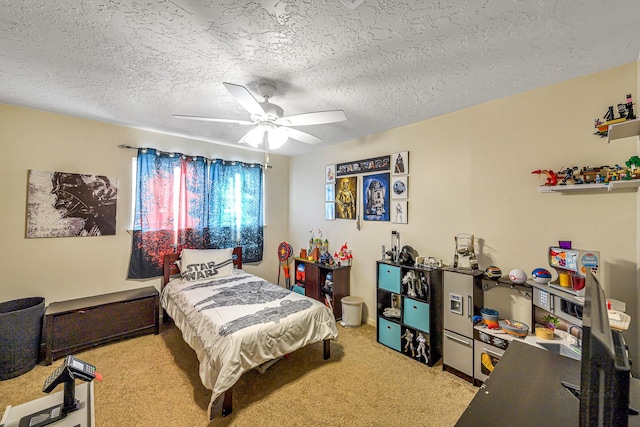 3102 Blue Hills Dr, Missouri City, TX 77459 - bedroom with a ceiling fan, light carpet, and a textured ceiling