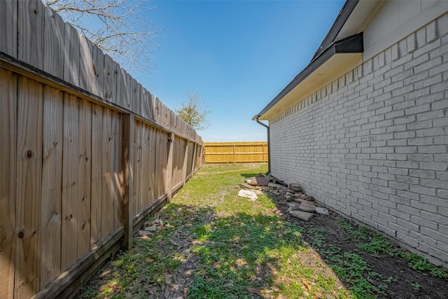 6219 Canada Dr, Pasadena, TX 77505 - view of yard featuring fence