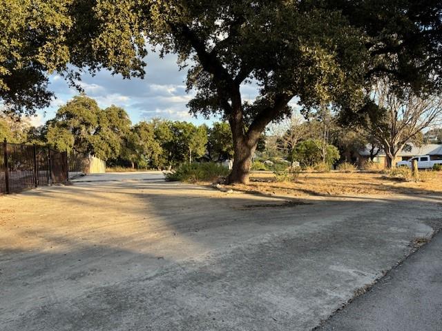 185 Polly Dr, Canyon Lake, TX 78133