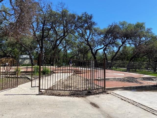 185 Polly Dr, Canyon Lake, TX 78133
