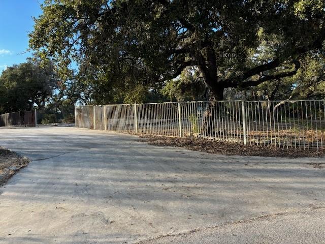 185 Polly Dr, Canyon Lake, TX 78133