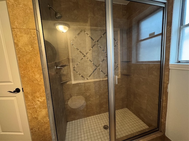 9611 Huntington Hill Dr, Houston, TX 77099 - bathroom featuring a stall shower