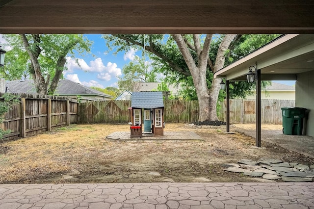 9611 Huntington Hill Dr, Houston, TX 77099 - view of fenced backyard