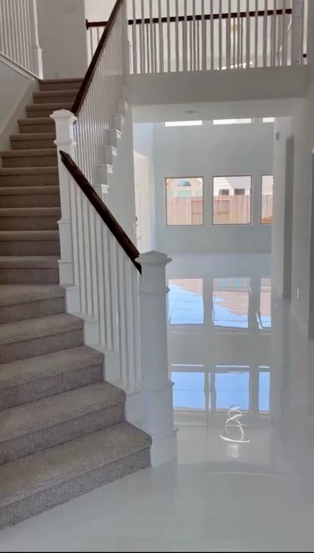 7707 Wrightwood Dr, Pasadena, TX 77505 - foyer with stairs and a towering ceiling