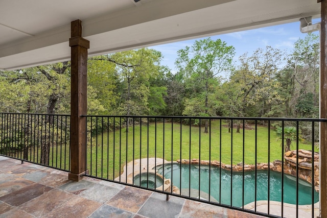 8408 Grand Lake Estates Dr, Montgomery, TX 77316 - balcony featuring a pool with connected hot tub