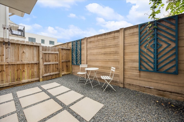 2718 Leeland St Unit A, Houston, TX 77003 - view of patio / terrace