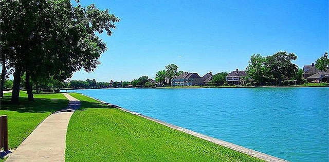 4311 Lakeside Meadow Dr, Missouri City, TX 77459 - property view of water