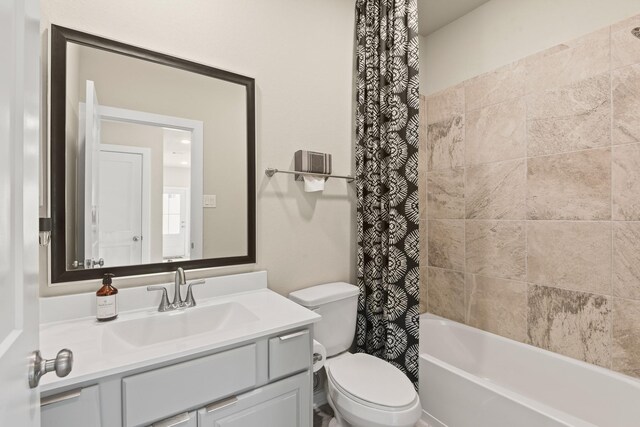 15854 Invergelder Dr, Atascocita, TX 77346 - bathroom with toilet, vanity, and shower / bath combo with shower curtain