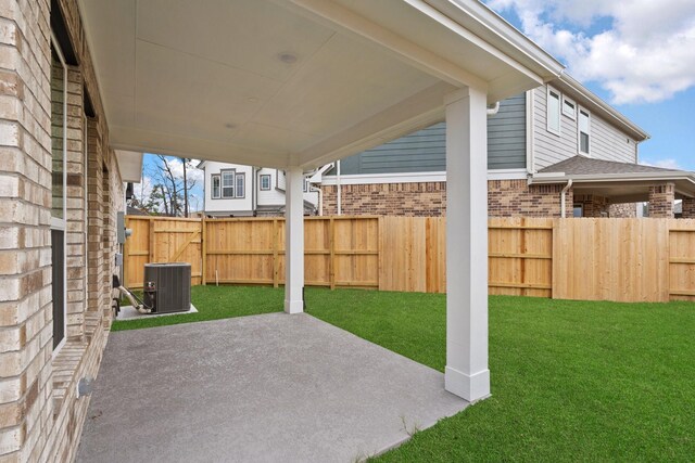 15854 Invergelder Dr, Atascocita, TX 77346 - view of patio with cooling unit