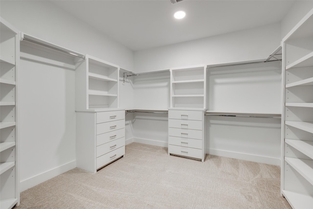 626 E 14th St, Houston, TX 77008 - spacious closet featuring light carpet