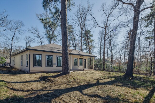 view of front of home featuring a porch