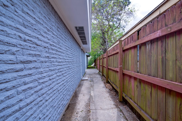 2821 1st Ave N, Texas City, TX 77590 - view of side of home with fence