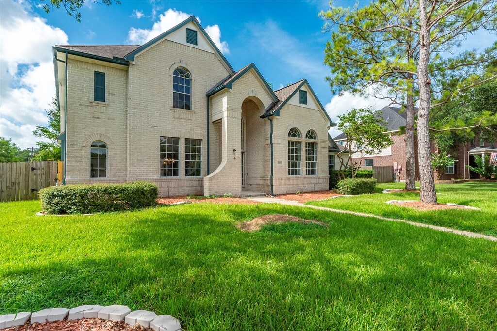 2855 Everett Dr, Friendswood, TX 77546 - photo 1