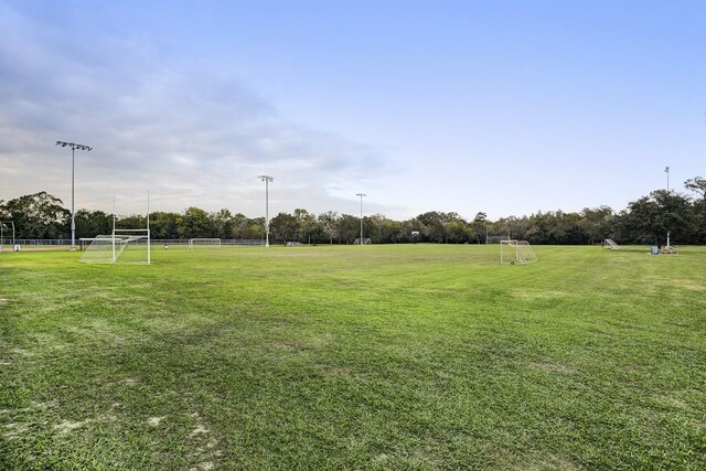 6215 Amberwood Dr, League City, TX 77573 - view of property's community featuring an area for sports