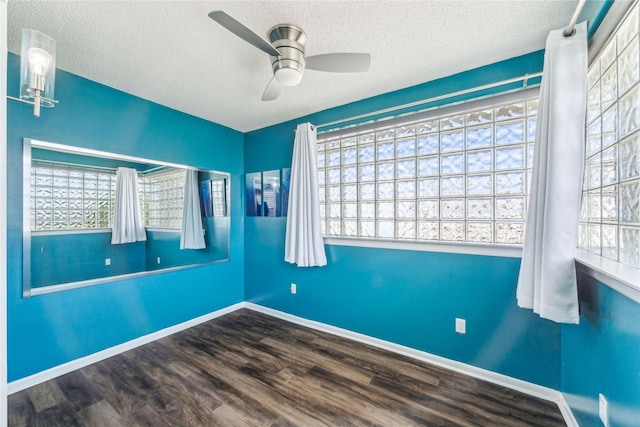 1330 Coral Way, Tiki Island, TX 77554 - photo 32