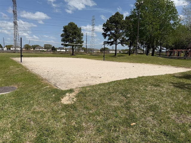 9319 Dalmore Ct, Houston, TX 77095 - surrounding community featuring a yard and volleyball court