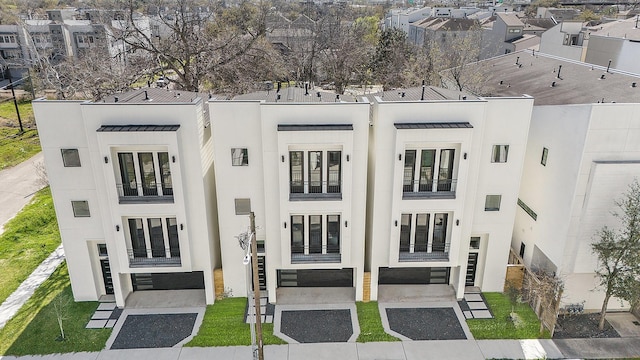 2218 Francis St, Houston, TX 77004 - exterior space