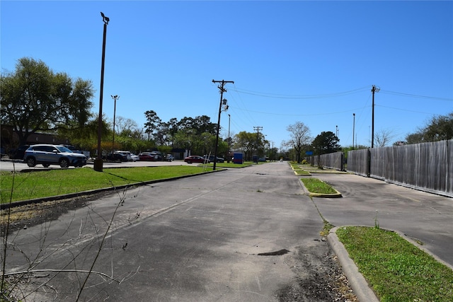 899 Medic Ln, Alvin, TX 77511 - photo 13