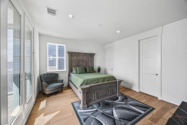 3402 Asher Landing Ln, Houston, TX 77080 - bedroom with recessed lighting, visible vents, light wood-type flooring, and baseboards