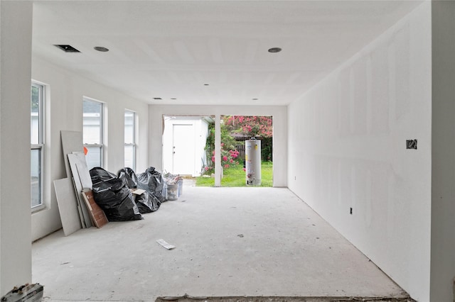 6206 Yarwell Dr, Houston, TX 77096 - interior space featuring water heater