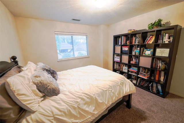6019 Spanish Oak Dr, Pasadena, TX 77505 - carpeted bedroom with visible vents