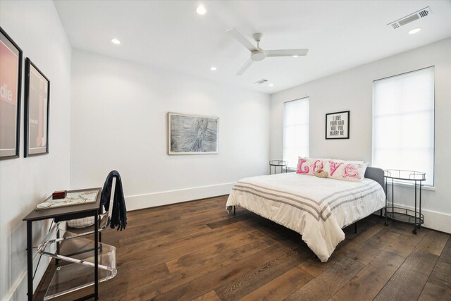 3835 Olympia Dr, Houston, TX 77019 - bedroom with hardwood / wood-style floors, baseboards, a ceiling fan, and recessed lighting