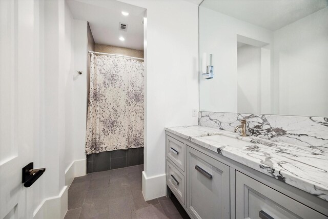 3835 Olympia Dr, Houston, TX 77019 - bathroom featuring vanity, recessed lighting, and a shower with curtain
