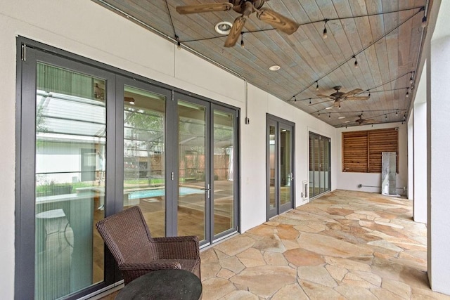 1024 Waverly St, Houston, TX 77008 - sunroom with healthy amount of natural light and french doors