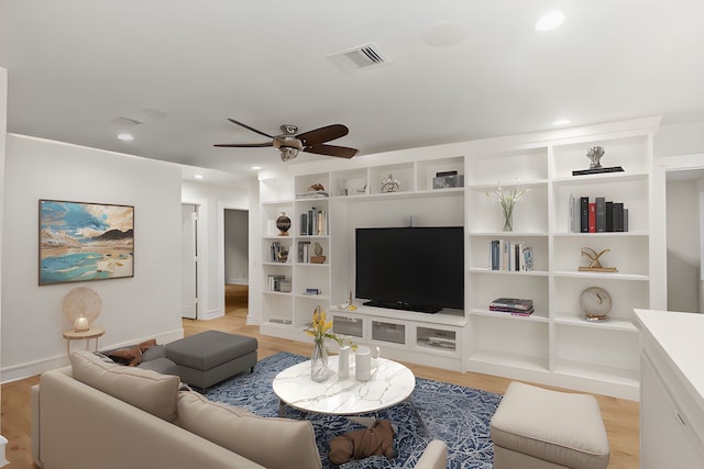 1024 Waverly St, Houston, TX 77008 - living area featuring a ceiling fan, light wood-style flooring, recessed lighting, and baseboards
