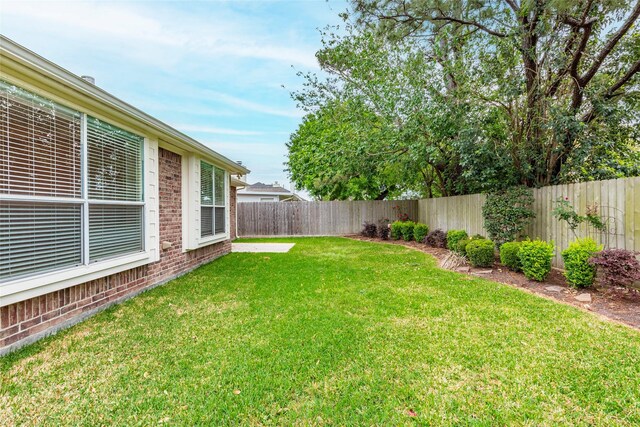 1618 Tynemouth Dr, Pasadena, TX 77504 - photo 27