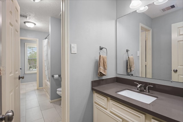 full bathroom with shower / bathtub combination with curtain, toilet, a textured ceiling, tile patterned floors, and visible vents