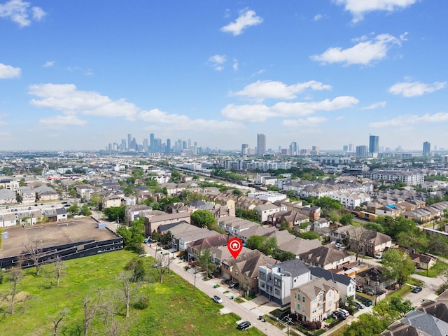 bird's eye view with a view of city