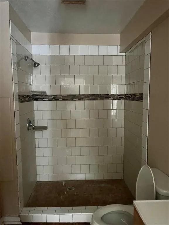 405 E Main St, Bishop, TX 78343 - full bath with toilet and a shower stall