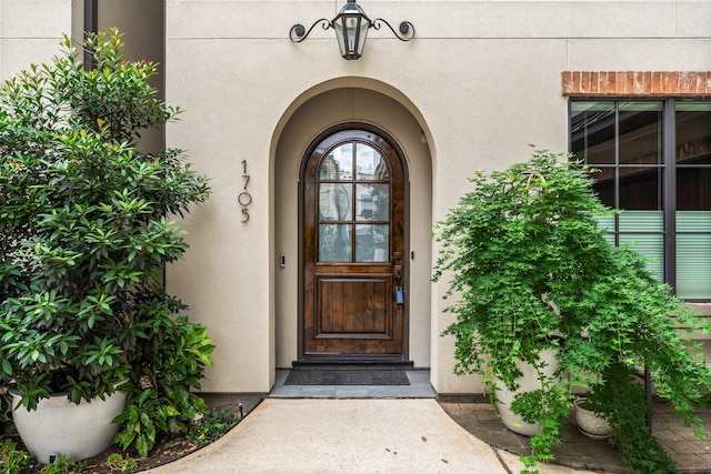 1705 Michigan St, Houston, TX 77006 - entrance to property with stucco siding