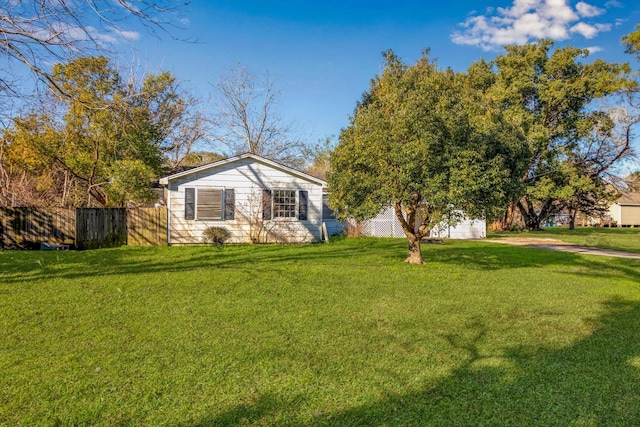 2320 Westward Ave, La Marque, TX 77568 - view of yard with fence