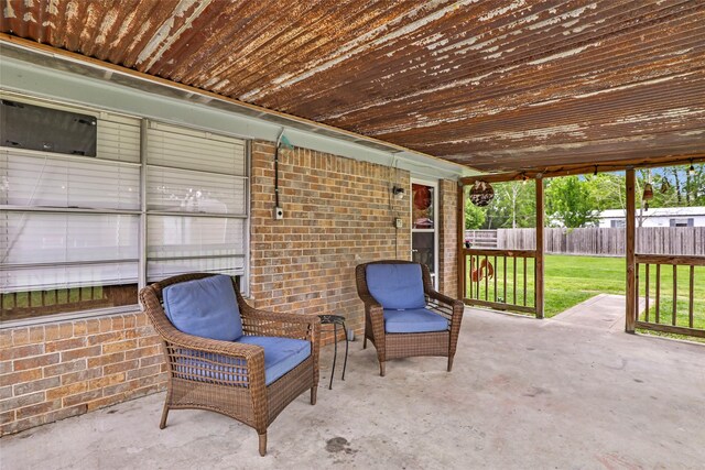 507 E Linney St, Dayton, TX 77535 - view of sunroom
