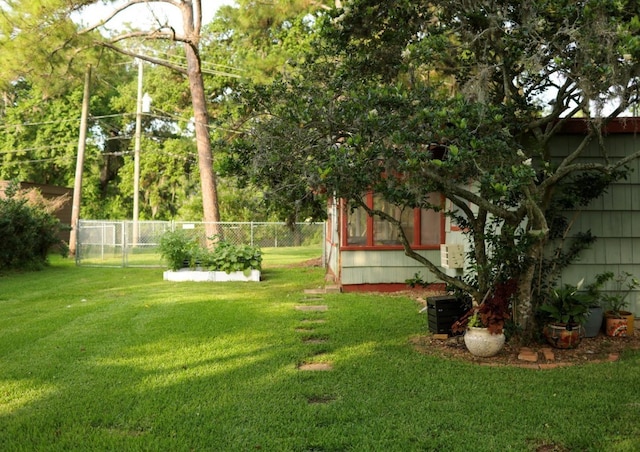 530 Circle Way Dr, Lake Jackson, TX 77566