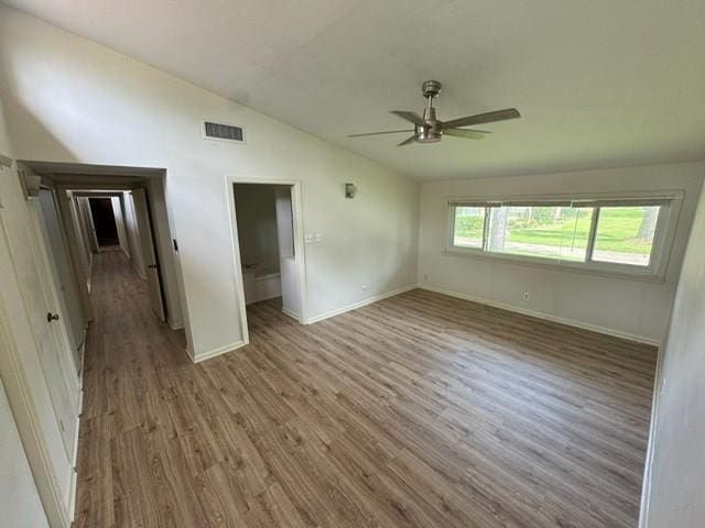 530 Circle Way Dr, Lake Jackson, TX 77566