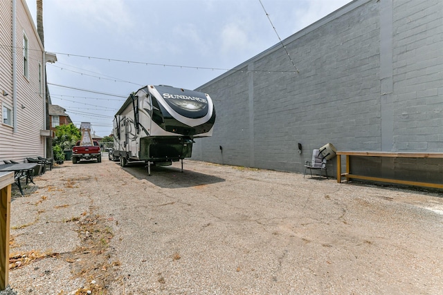 2415 Church St, Galveston, TX 77550 - view of parking