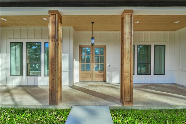118 Ranger Rd, Huntsville, TX 77340 - entrance to property with a porch and board and batten siding