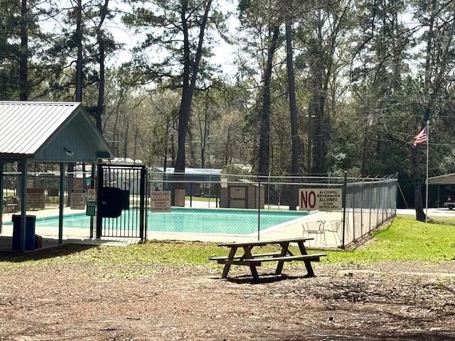 376 Nueces Dr, Trinity, TX 75862