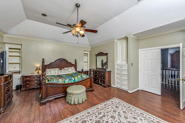 2926 Deer Creek Dr, Sugar Land, TX 77478 - bedroom with wood finished floors, ornamental molding, a raised ceiling, baseboards, and a ceiling fan