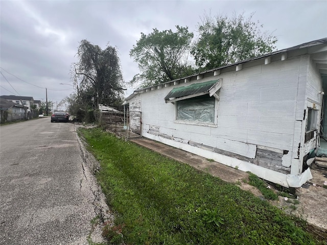 view of side of home