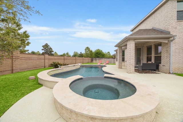15039 Eves Necklace Ct, Cypress, TX 77433 - view of swimming pool featuring a patio, an in ground hot tub, a fenced backyard, a yard, and a fenced in pool