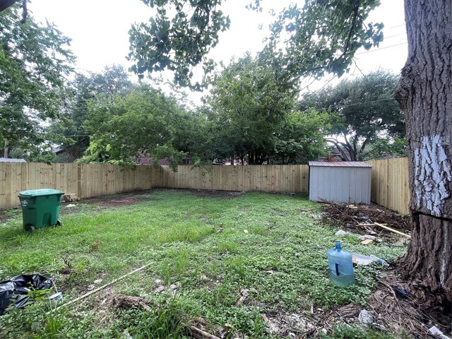 9614 Wellsworth Dr, Houston, TX 77083 - photo 18