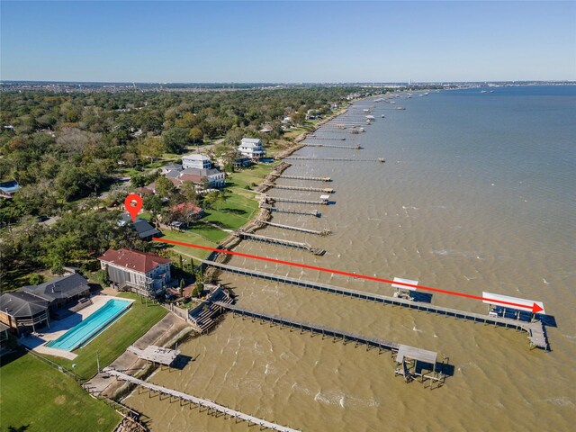 bird's eye view featuring a water view