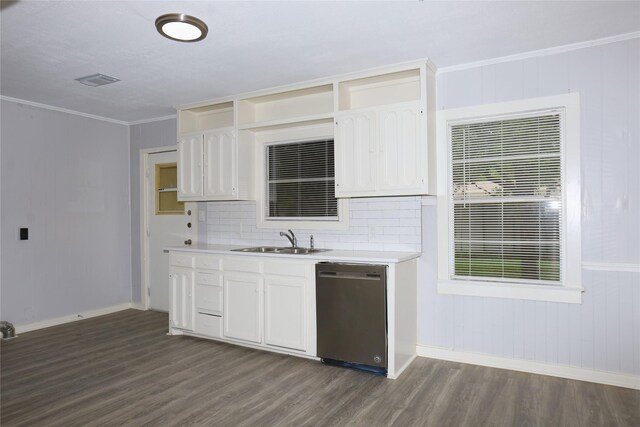 617 Hurst St, Angleton, TX 77515 - kitchen with baseboards, stainless steel dishwasher, dark wood-style flooring, and a sink
