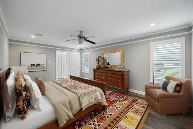1613 Willow View St, La Porte, TX 77571 - bedroom with wood finished floors, ornamental molding, ceiling fan, recessed lighting, and baseboards
